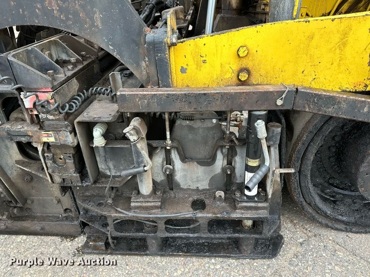 image for item DO3192 2014 Bomag  CR362 paver