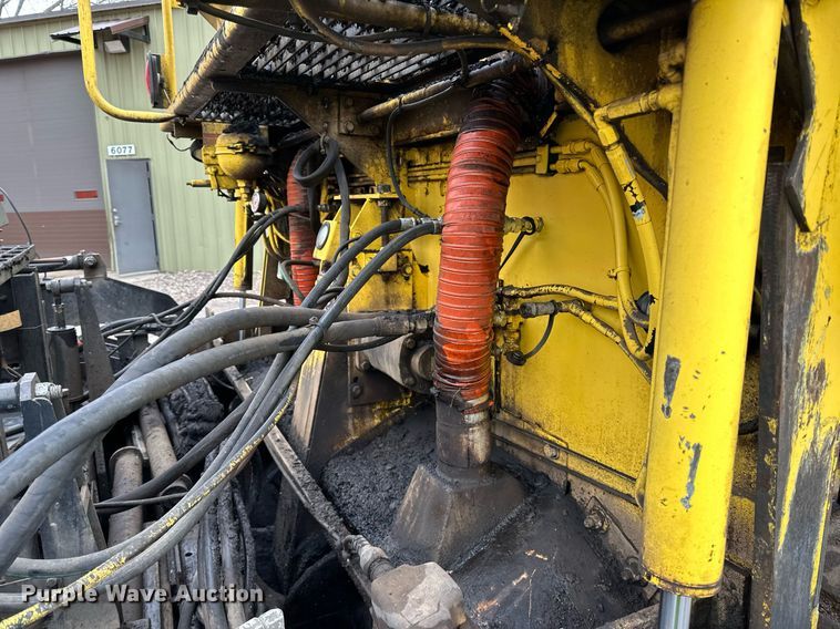 image for item DO3192 2014 Bomag  CR362 paver