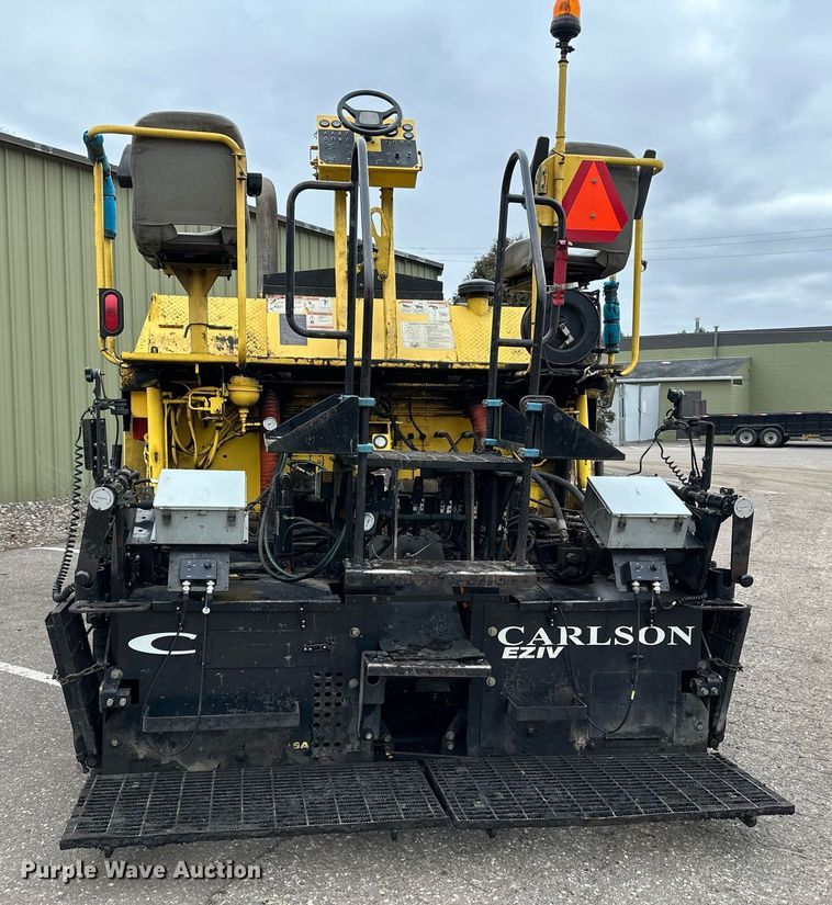 image for item DO3192 2014 Bomag  CR362 paver