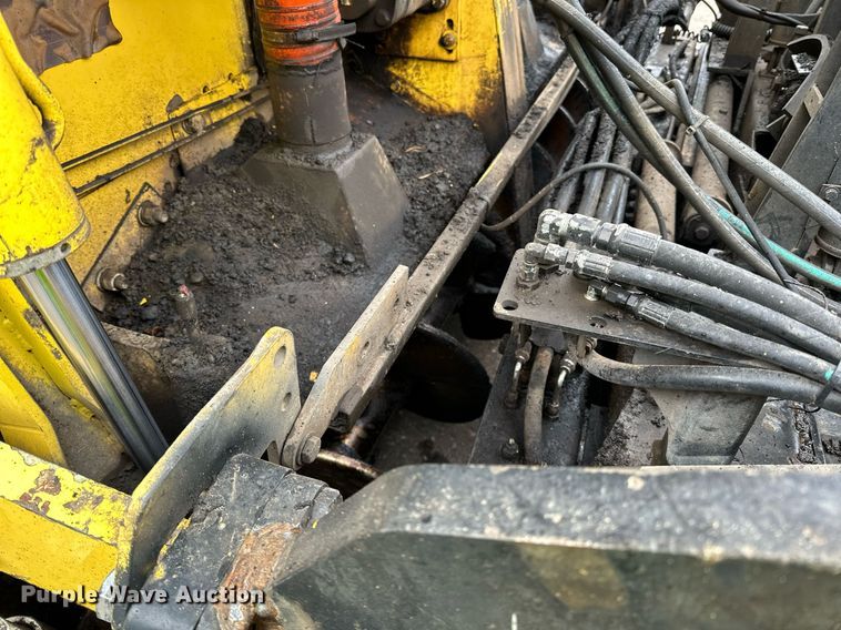 image for item DO3192 2014 Bomag  CR362 paver