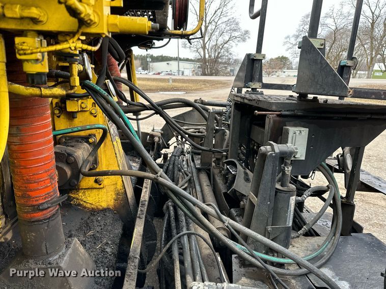 image for item DO3192 2014 Bomag  CR362 paver