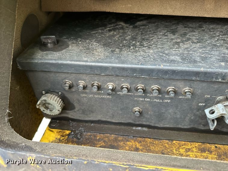 image for item DO3192 2014 Bomag  CR362 paver