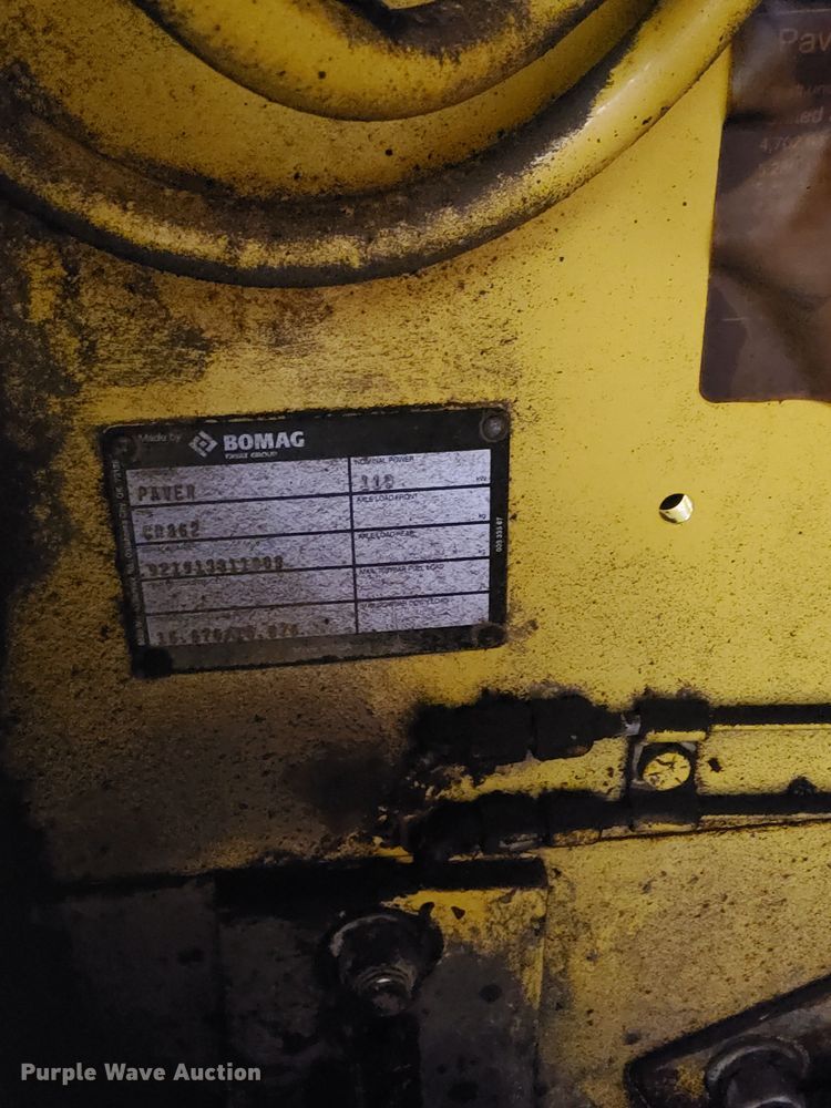 image for item DO3192 2014 Bomag  CR362 paver