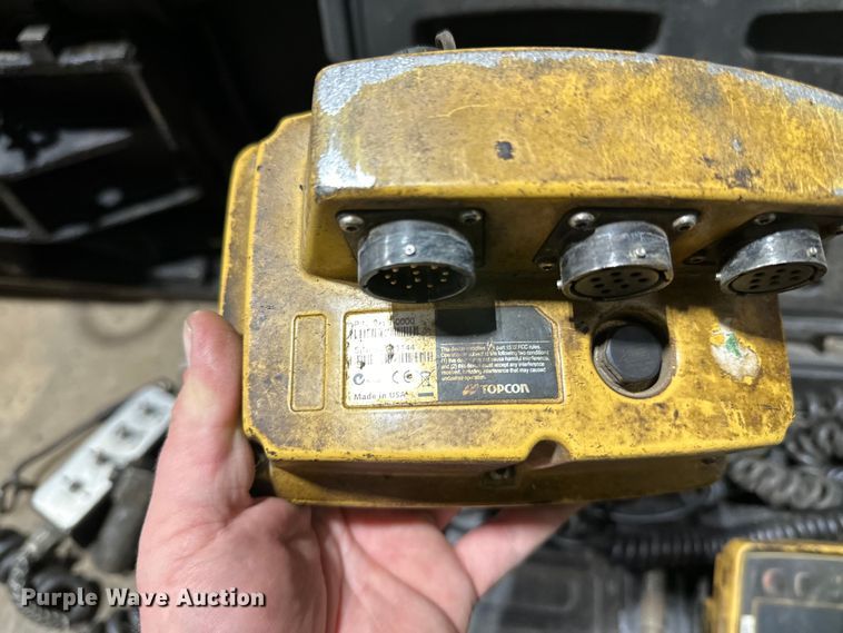 image for item DO3192 2014 Bomag  CR362 paver