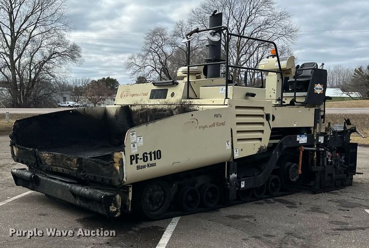 image for item DO3193 2007 Blaw-Knox  PF-6110 paver