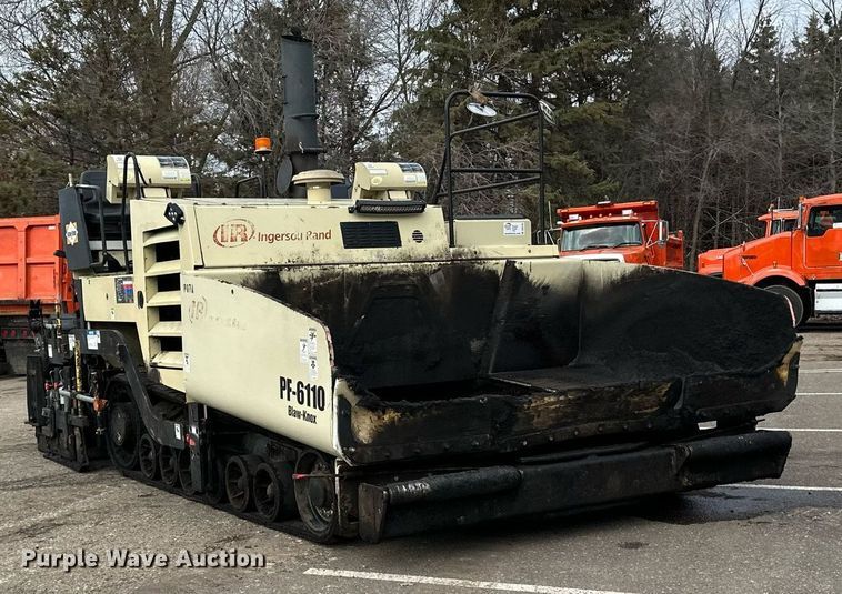 image for item DO3193 2007 Blaw-Knox  PF-6110 paver