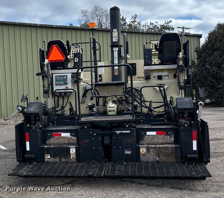 image for item DO3193 2007 Blaw-Knox  PF-6110 paver