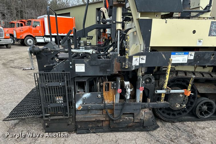 image for item DO3193 2007 Blaw-Knox  PF-6110 paver