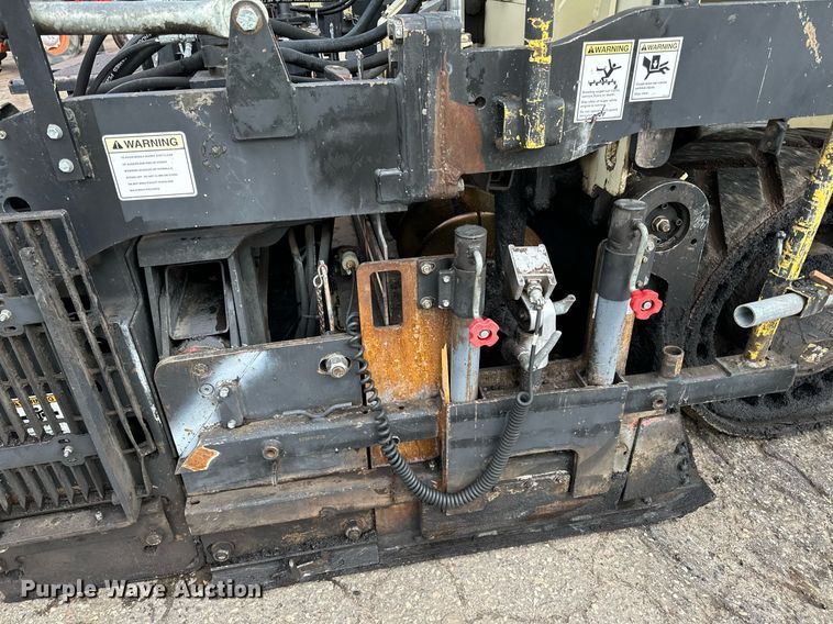 image for item DO3193 2007 Blaw-Knox  PF-6110 paver