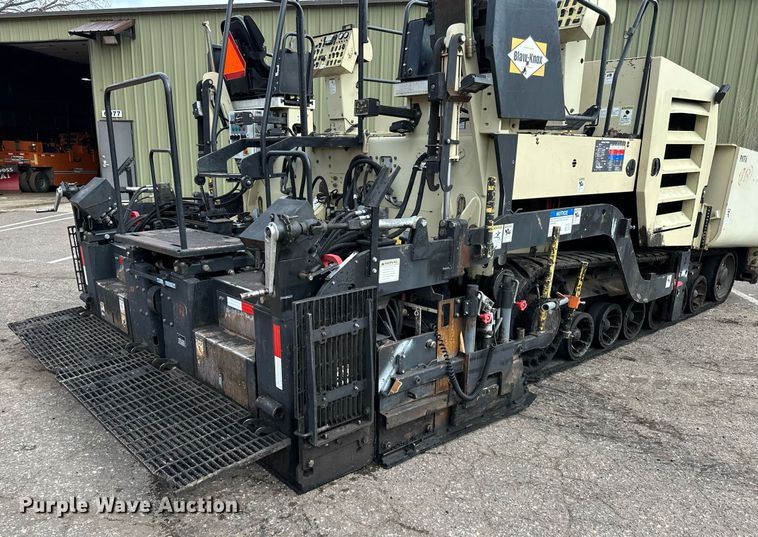 image for item DO3193 2007 Blaw-Knox  PF-6110 paver
