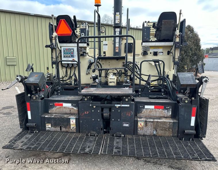 image for item DO3193 2007 Blaw-Knox  PF-6110 paver