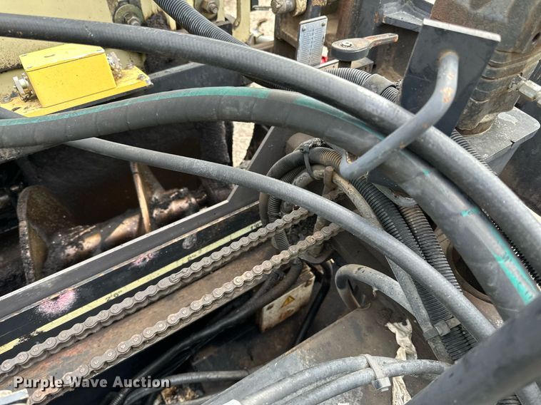 image for item DO3193 2007 Blaw-Knox  PF-6110 paver