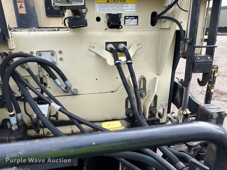 image for item DO3193 2007 Blaw-Knox  PF-6110 paver