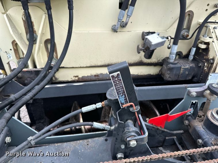 image for item DO3193 2007 Blaw-Knox  PF-6110 paver