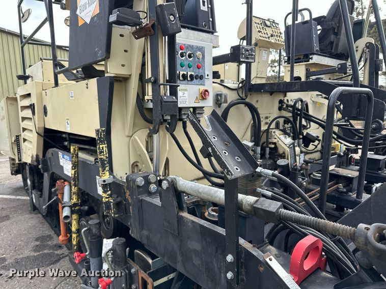 image for item DO3193 2007 Blaw-Knox  PF-6110 paver