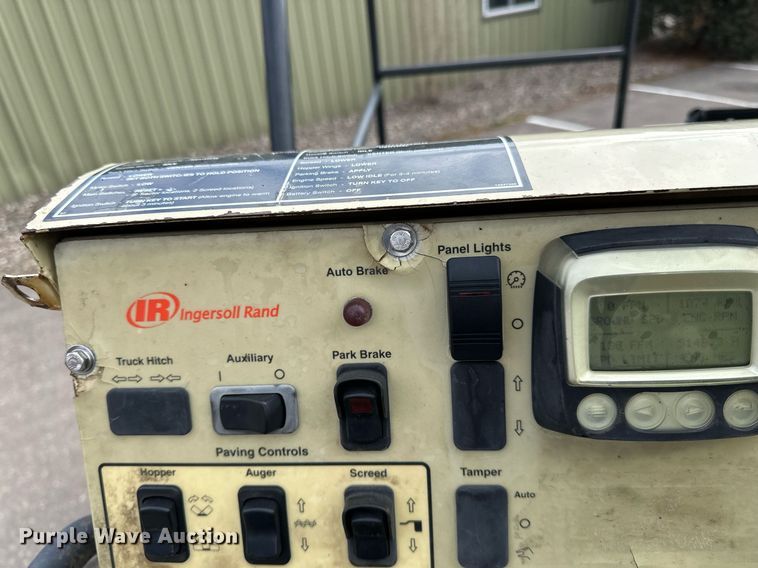 image for item DO3193 2007 Blaw-Knox  PF-6110 paver