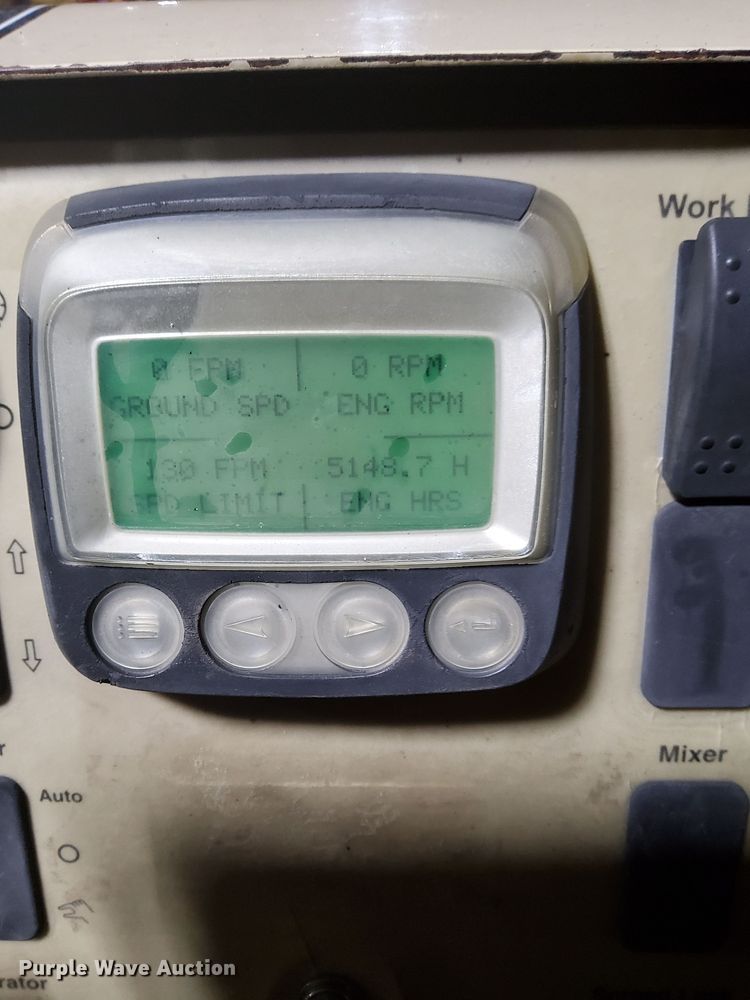 image for item DO3193 2007 Blaw-Knox  PF-6110 paver