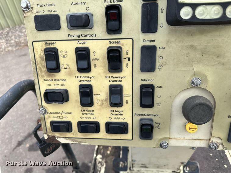 image for item DO3193 2007 Blaw-Knox  PF-6110 paver