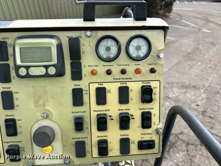 image for item DO3193 2007 Blaw-Knox  PF-6110 paver