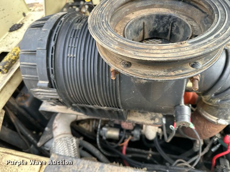 image for item DO3193 2007 Blaw-Knox  PF-6110 paver