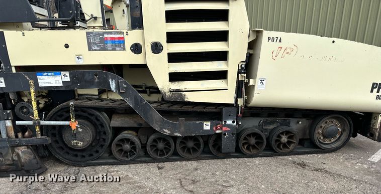 image for item DO3193 2007 Blaw-Knox  PF-6110 paver