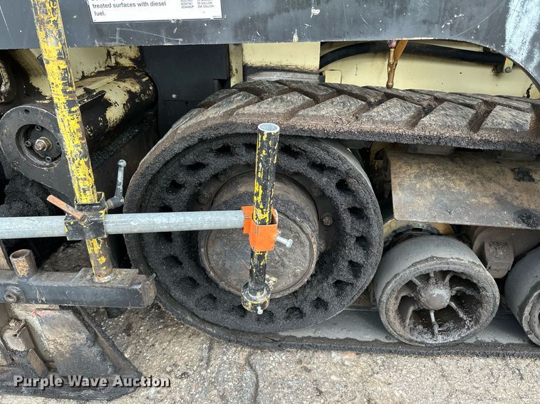 image for item DO3193 2007 Blaw-Knox  PF-6110 paver