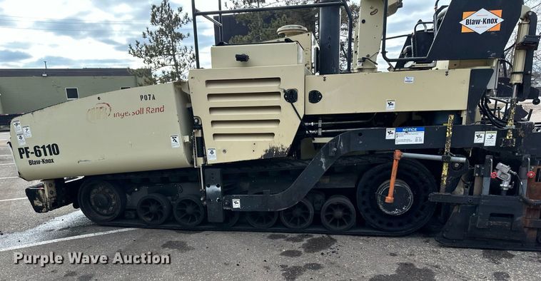 image for item DO3193 2007 Blaw-Knox  PF-6110 paver