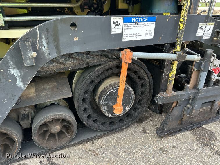 image for item DO3193 2007 Blaw-Knox  PF-6110 paver