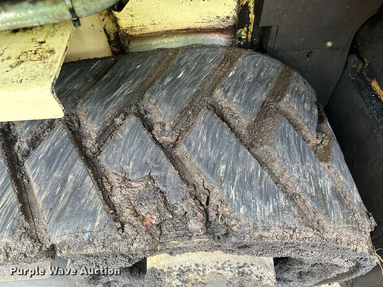 image for item DO3193 2007 Blaw-Knox  PF-6110 paver