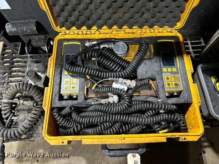 image for item DO3193 2007 Blaw-Knox  PF-6110 paver