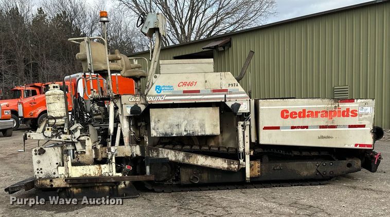 image for item DO3194 1996 Cedarapids  CR461 paver