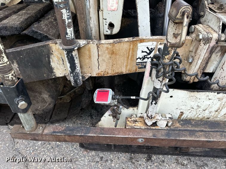 image for item DO3194 1996 Cedarapids  CR461 paver