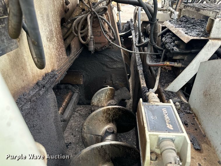 image for item DO3194 1996 Cedarapids  CR461 paver