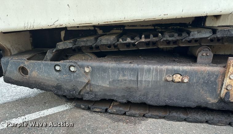 image for item DO3194 1996 Cedarapids  CR461 paver