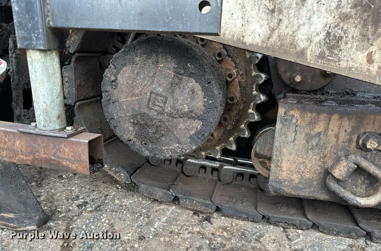 image for item DO3194 1996 Cedarapids  CR461 paver