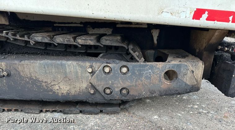 image for item DO3194 1996 Cedarapids  CR461 paver