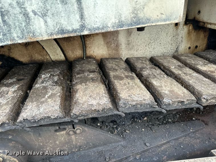 image for item DO3194 1996 Cedarapids  CR461 paver