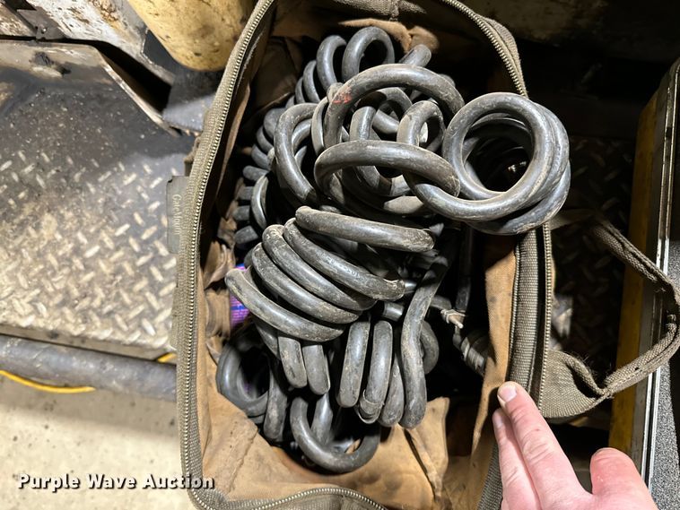 image for item DO3194 1996 Cedarapids  CR461 paver