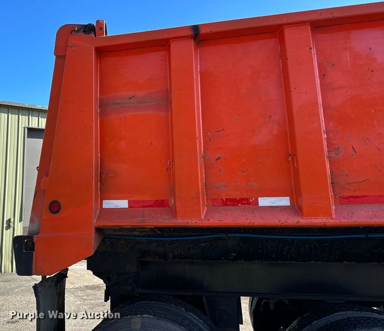 image for item DO3196 1998 East End Dump end dump trailer