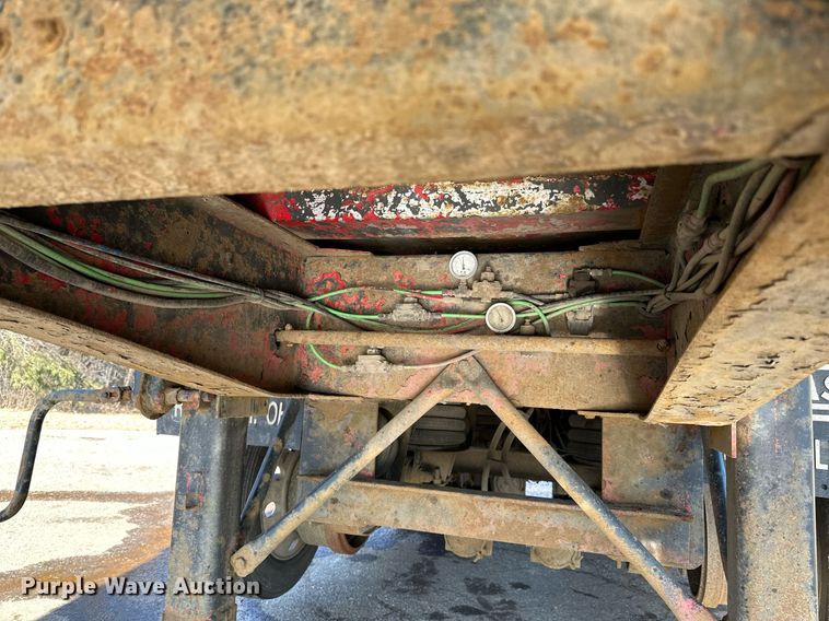 image for item DO3196 1998 East End Dump end dump trailer