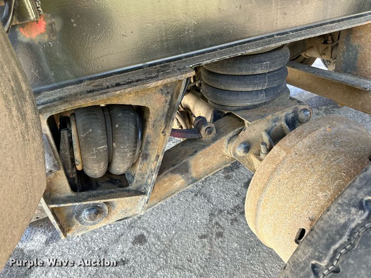 image for item DO3196 1998 East End Dump end dump trailer