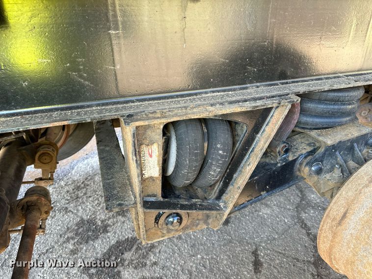 image for item DO3196 1998 East End Dump end dump trailer