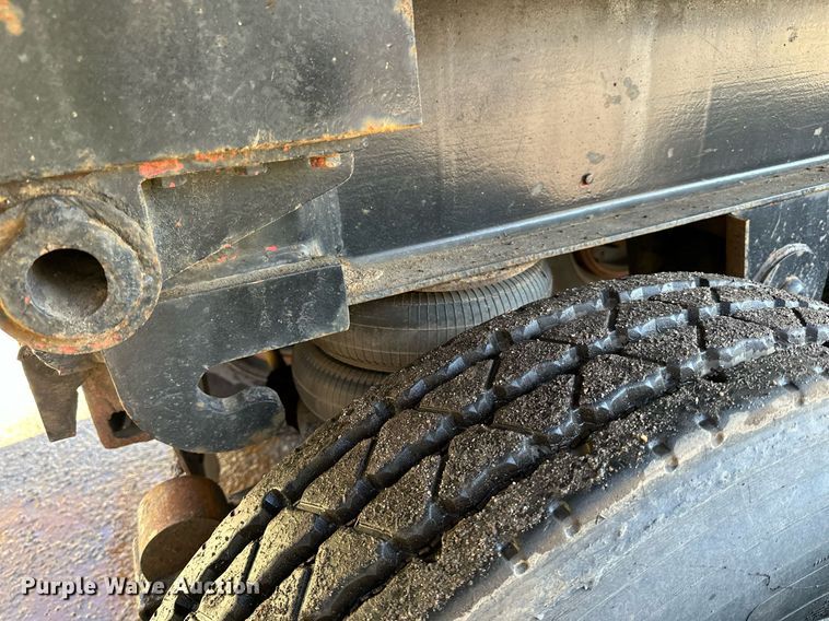 image for item DO3196 1998 East End Dump end dump trailer