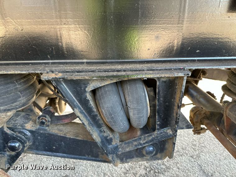 image for item DO3196 1998 East End Dump end dump trailer