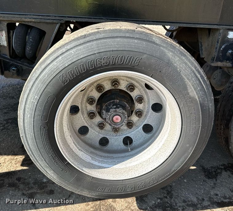 image for item DO3196 1998 East End Dump end dump trailer