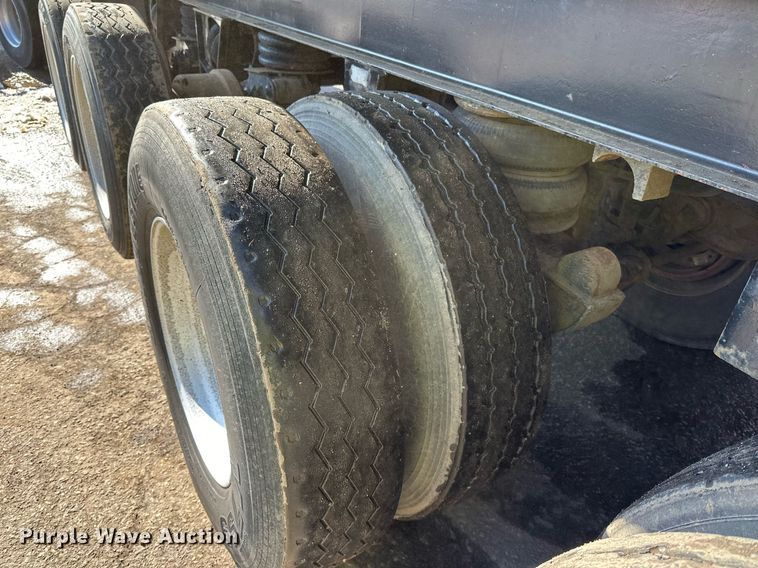 image for item DO3196 1998 East End Dump end dump trailer