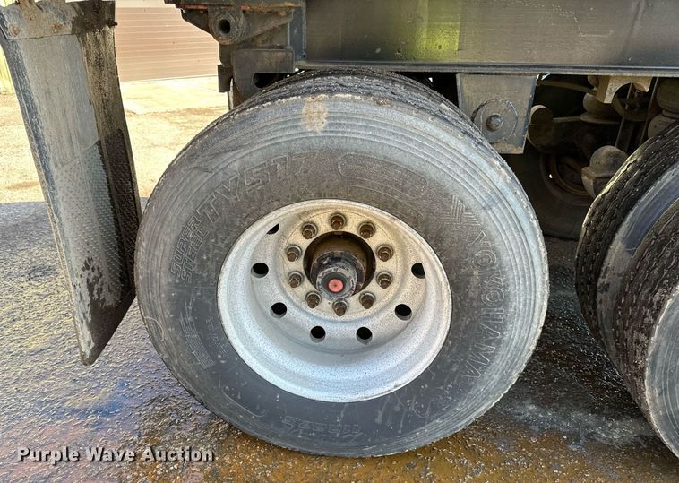 image for item DO3196 1998 East End Dump end dump trailer