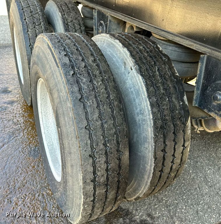 image for item DO3196 1998 East End Dump end dump trailer