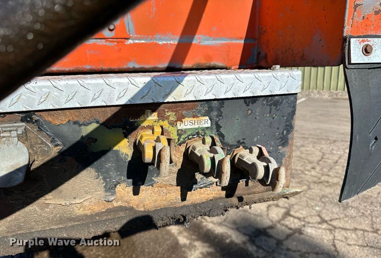 image for item DO3197 2006 Schien  29SD end dump trailer