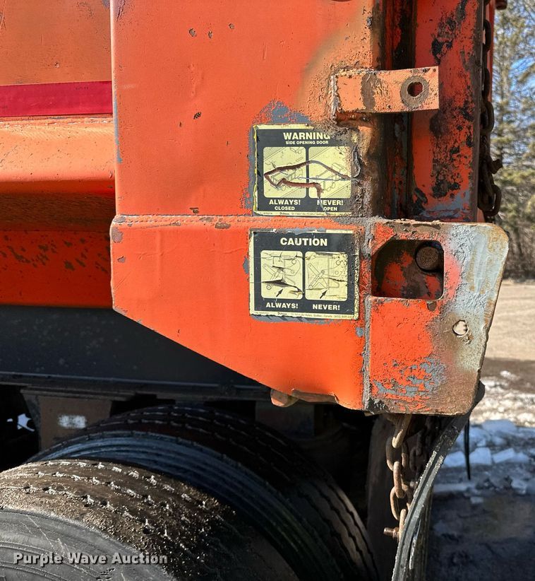 image for item DO3197 2006 Schien  29SD end dump trailer